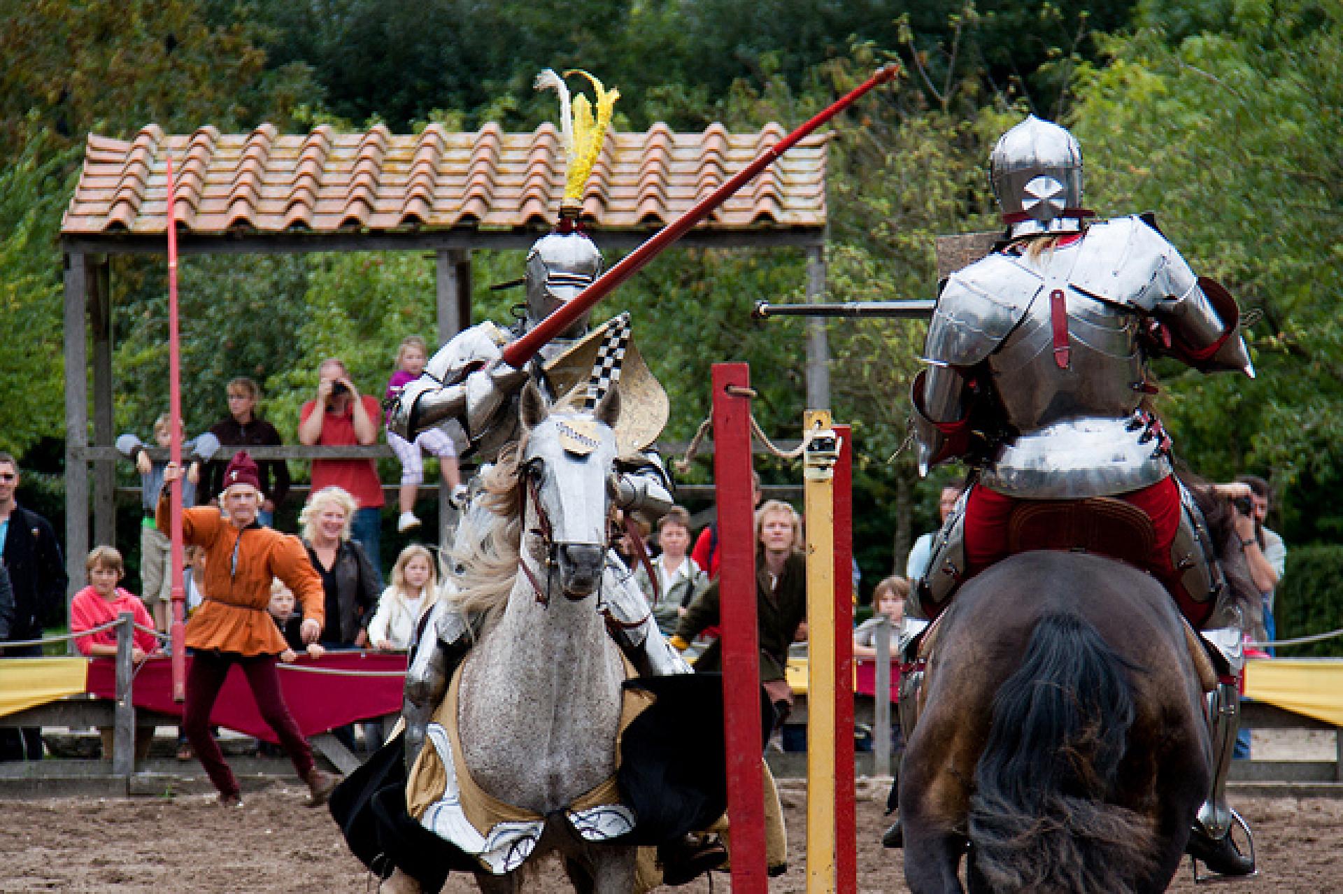 Een strijd om de hoogste macht in Archeon